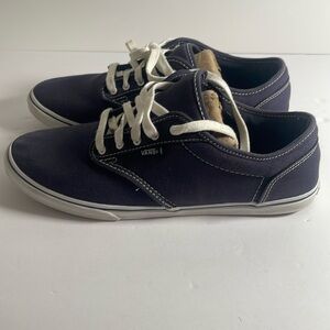 Women’s vans shoes size 11 US in women’s